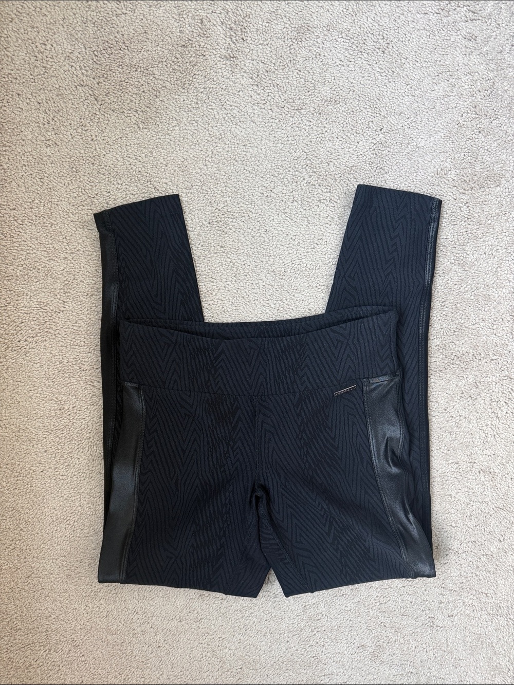 Koral Dynamic Duo Black Leggings